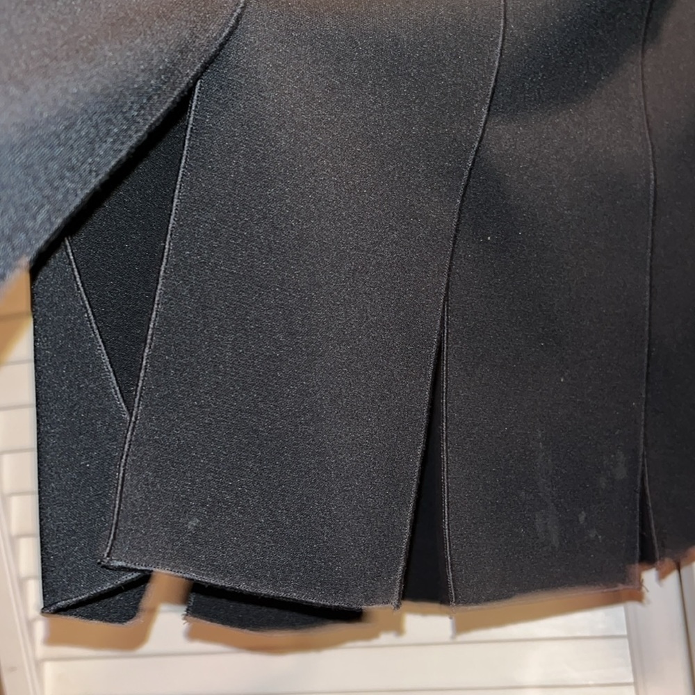 Cache women’s black skirt size‎ 4 - Picture 2 of 7